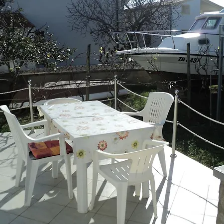 Apartment Seaview With A Balcony And Terrace Near The Beach - Branimira I - Ae1388 Vrsi