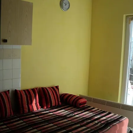 Apartment Seaview With A Balcony And Terrace Near The Beach - Branimira I - Ae1388