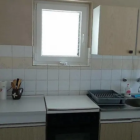 Seaview With A Balcony And Terrace Near The Beach - Branimira I - Ae1388 Vrsi