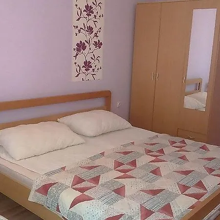 Seaview With A Balcony And Terrace Near The Beach - Branimira I - Ae1388 Vrsi