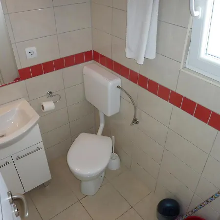 Apartment Seaview With A Balcony And Terrace Near The Beach - Branimira I - Ae1388 Vrsi